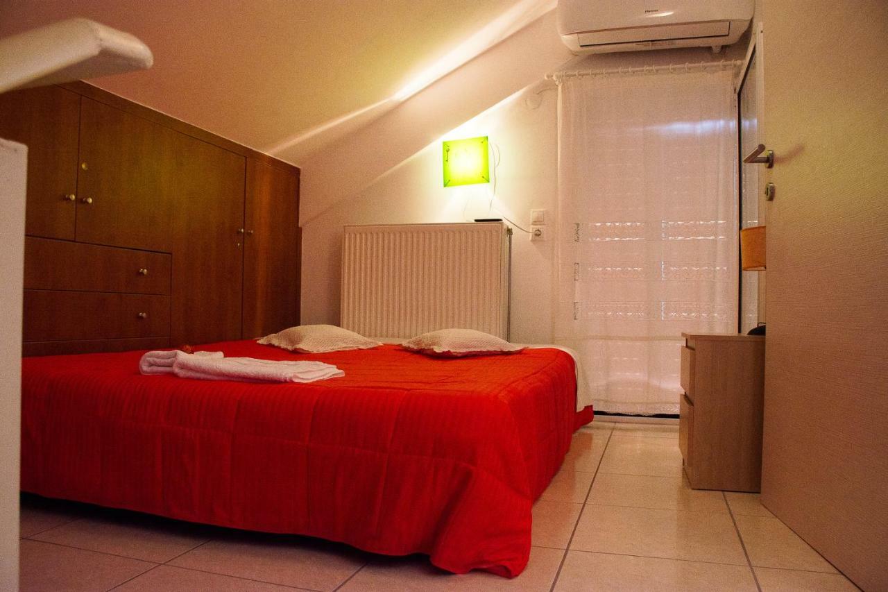 Cozy Maisonette Kamena Vourla Luaran gambar
