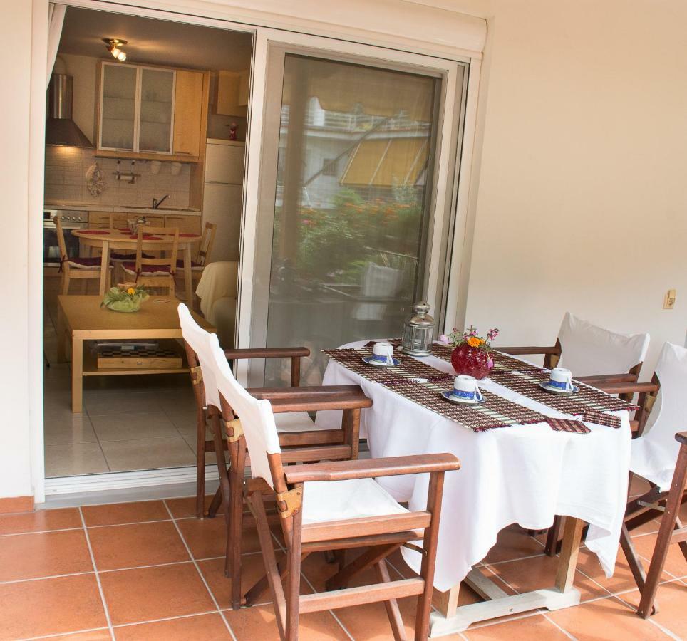 Cozy Maisonette Kamena Vourla Luaran gambar