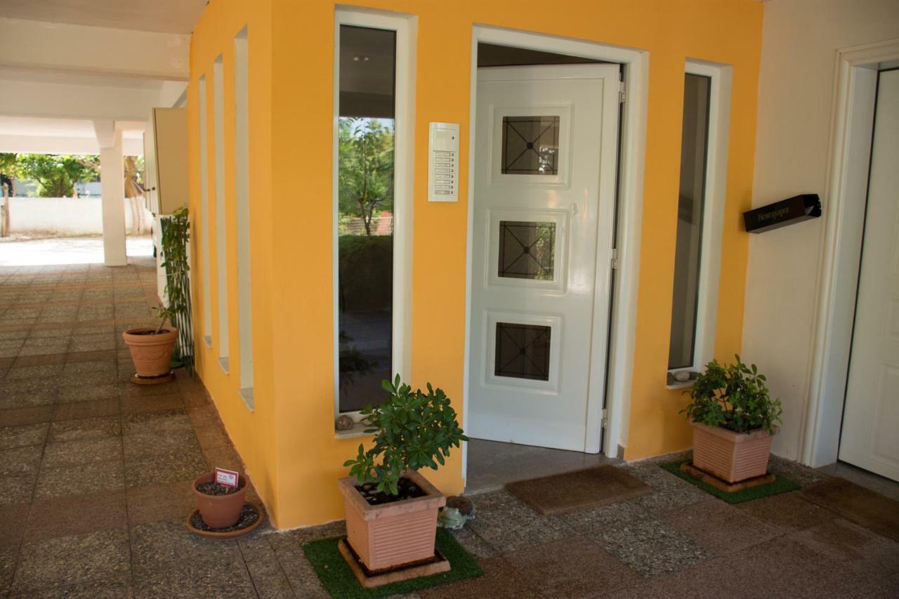 Cozy Maisonette Kamena Vourla Luaran gambar