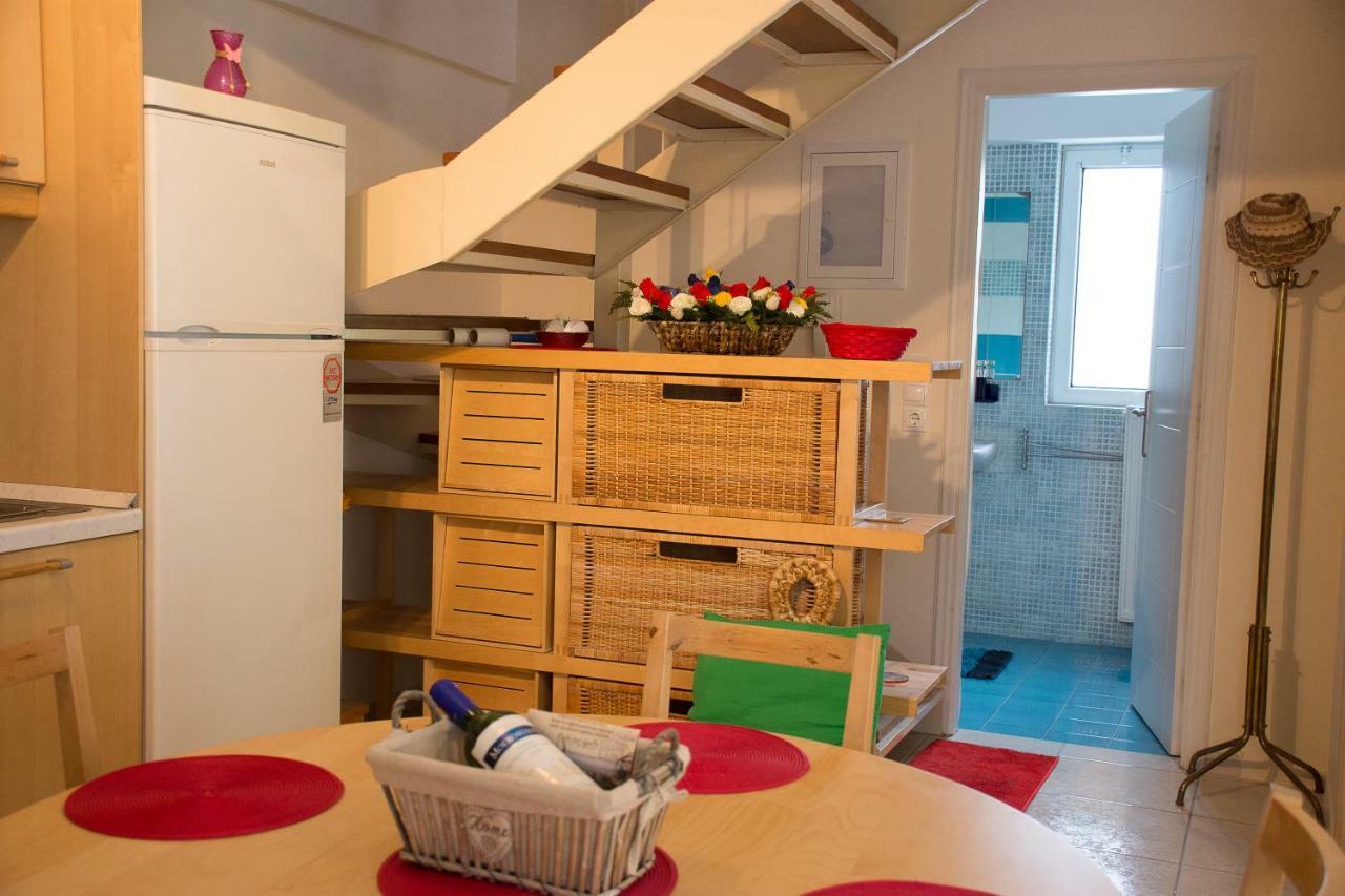 Cozy Maisonette Kamena Vourla Luaran gambar