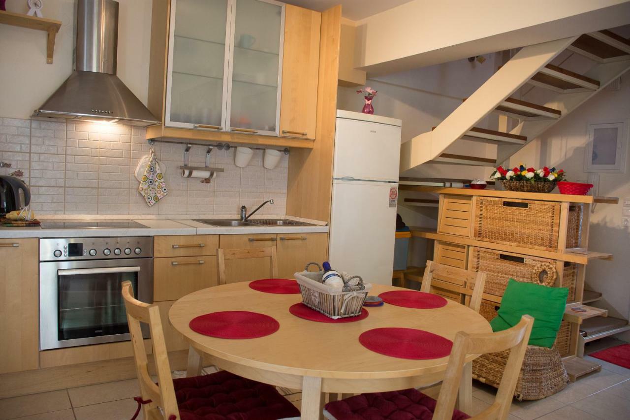 Cozy Maisonette Kamena Vourla Luaran gambar
