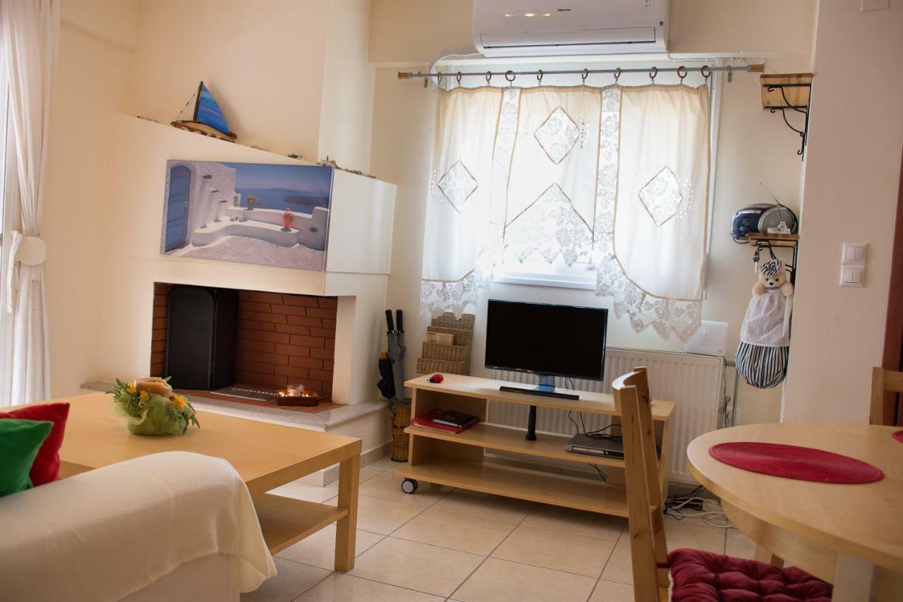 Cozy Maisonette Kamena Vourla Luaran gambar