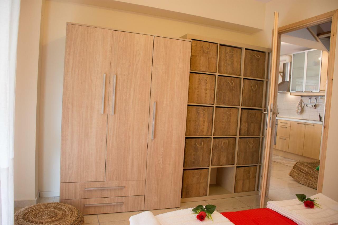 Cozy Maisonette Kamena Vourla Luaran gambar